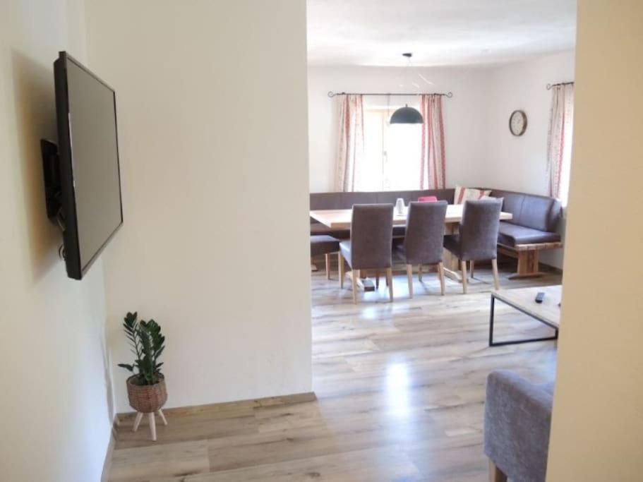 Ferienwohnung Ochsenhorn In Lofer 100 M² / 4-8 P. Luaran gambar